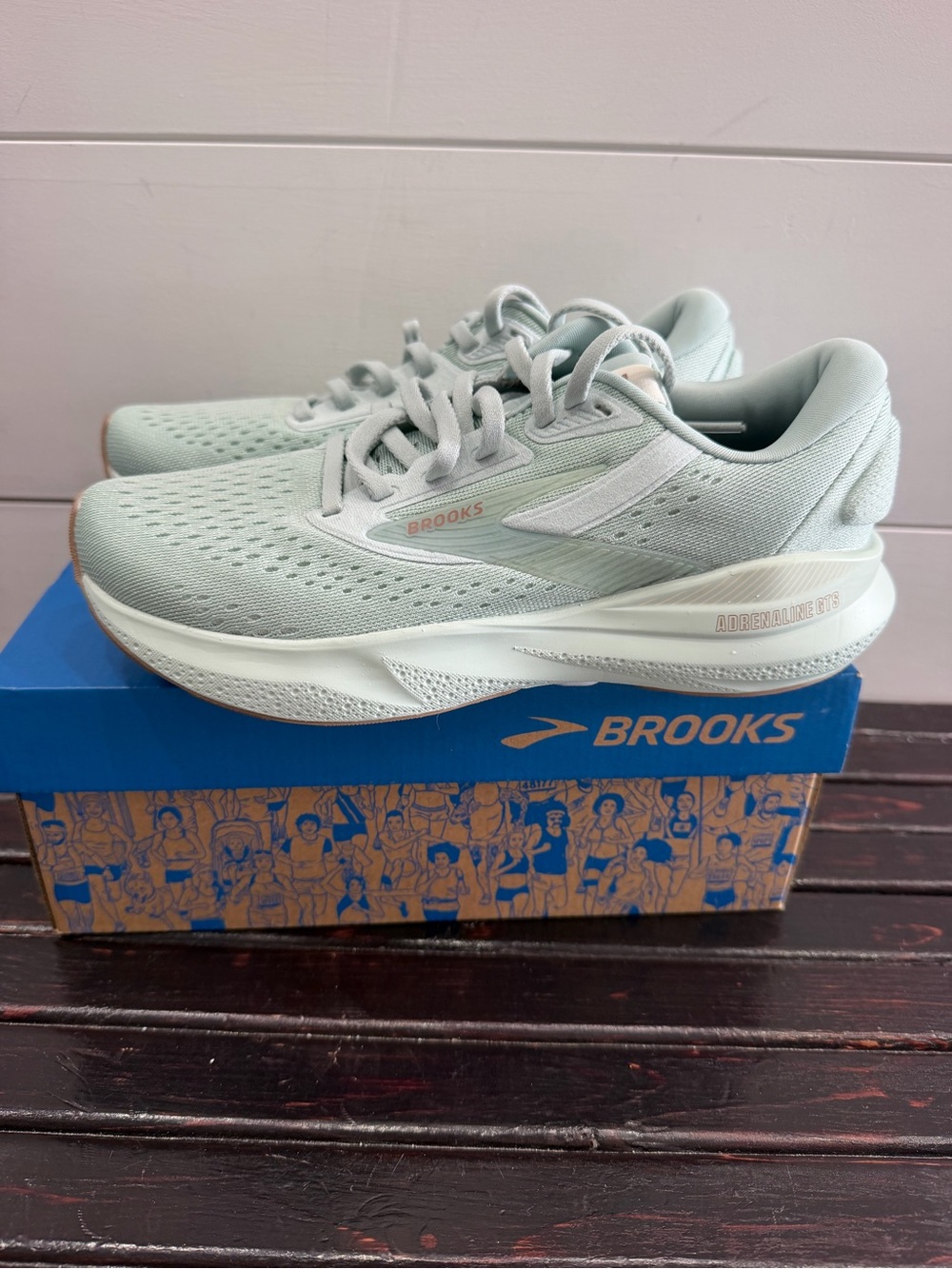 Womens Brooks Adrenaline GTS 24
